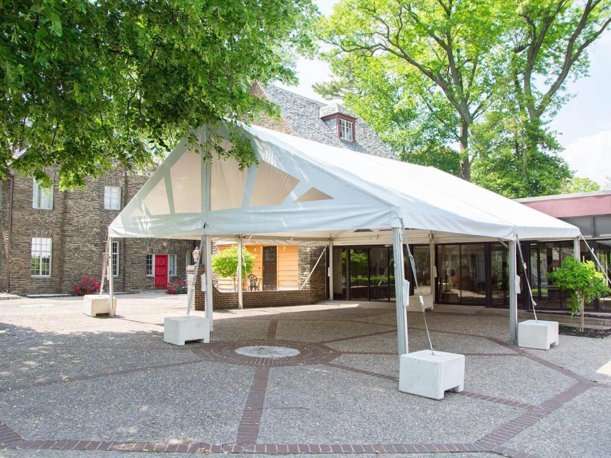 The Manor On Front Bed and Breakfast Harrisburg Exteriör bild