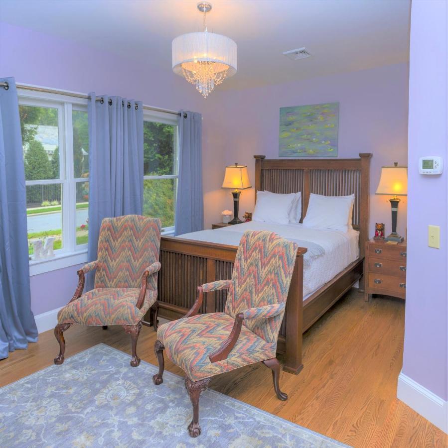 The Manor On Front Bed and Breakfast Harrisburg Rum bild